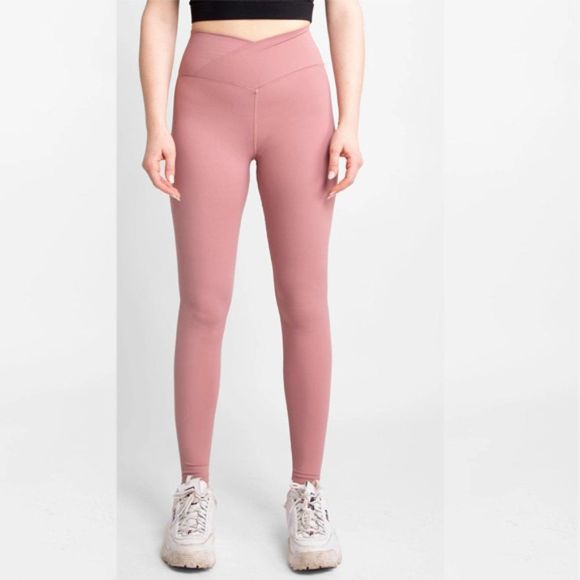 High-Rise Crossover Waist - Four-Way Stretch Legging - Pet Hair Resistant - Picture 3 of 4